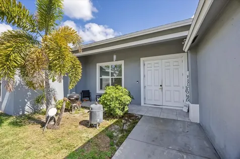 115 SW Glenwood Drive Port St. Lucie FL 34984