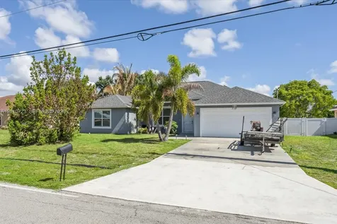 115 SW Glenwood Drive Port St. Lucie FL 34984