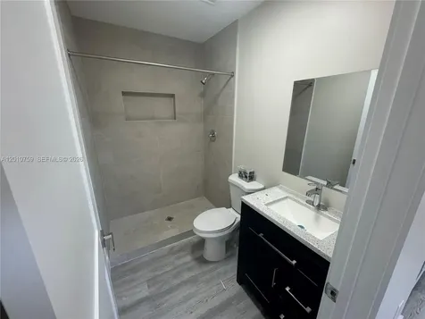 205 NW 159th Street Miami FL 33169