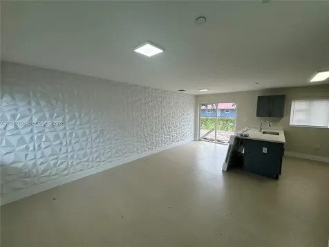 205 NW 159th Street Miami FL 33169