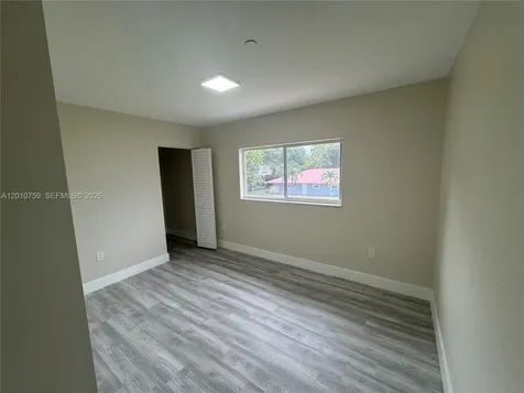 205 NW 159th Street Miami FL 33169
