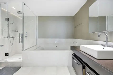 17121 Collins Avenue Sunny Isles Beach FL 33160