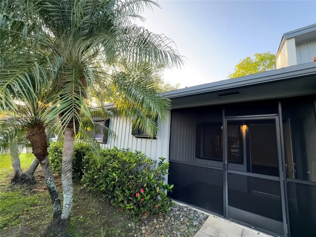 1533 Gabriel Street Hollywood FL 33020
