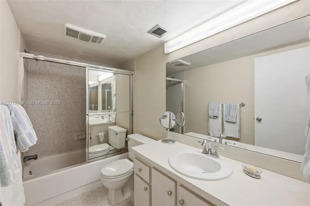 1160 N Federal Highway Fort Lauderdale FL 33304