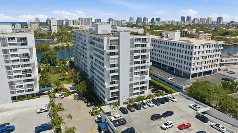 1160 N Federal Highway Fort Lauderdale FL 33304