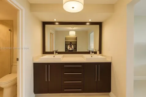 100 Bayview Drive Sunny Isles Beach FL 33160