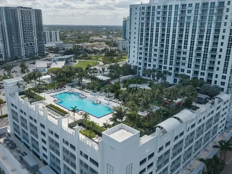 1776 Polk Street Hollywood FL 33020