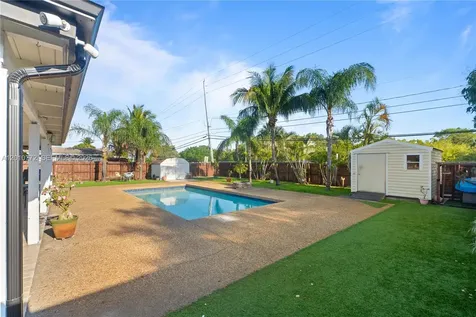 630 NE 23rd Court Pompano Beach FL 33064