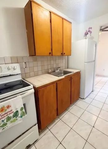 718 SW 11th Avenue Miami FL 33130