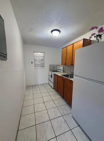 718 SW 11th Avenue Miami FL 33130