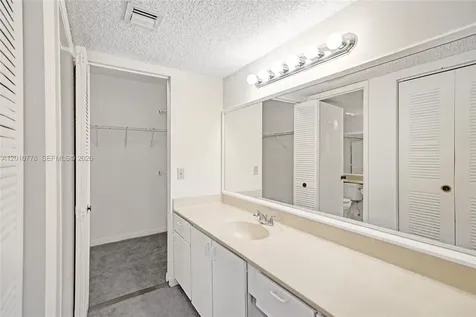 9901 Westview Drive Coral Springs FL 33076