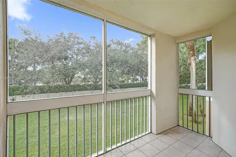 9901 Westview Drive Coral Springs FL 33076