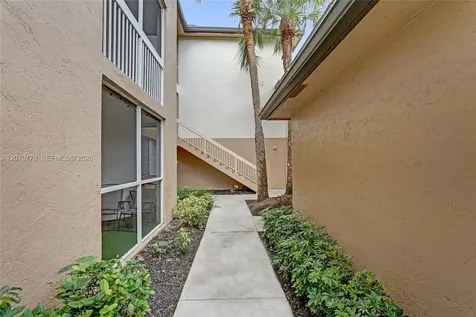 9901 Westview Drive Coral Springs FL 33076