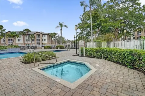 9901 Westview Drive Coral Springs FL 33076