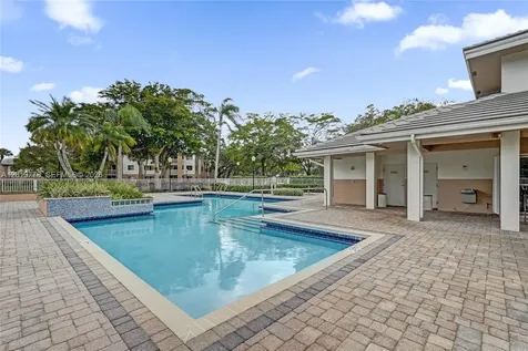 9901 Westview Drive Coral Springs FL 33076