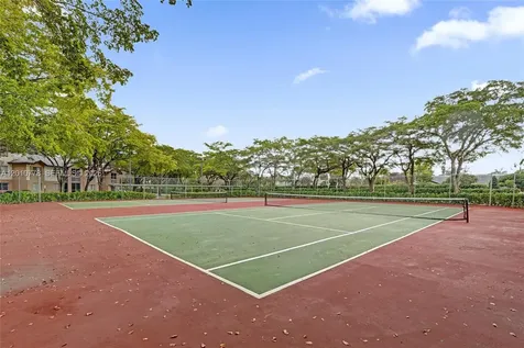 9901 Westview Drive Coral Springs FL 33076