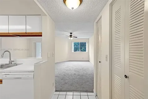 9901 Westview Drive Coral Springs FL 33076