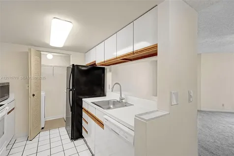 9901 Westview Drive Coral Springs FL 33076