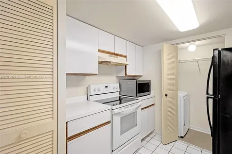 9901 Westview Drive Coral Springs FL 33076