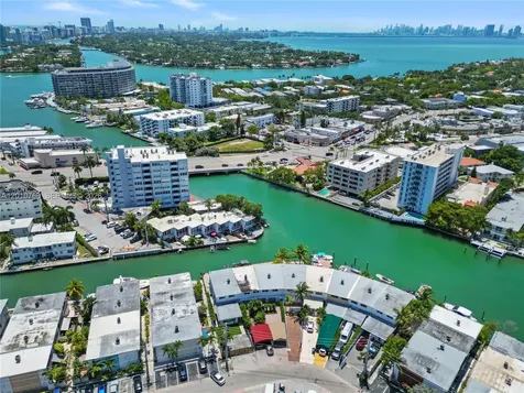 834 Raymond Street Miami Beach FL 33141
