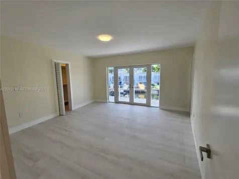 834 Raymond Street Miami Beach FL 33141