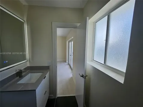 834 Raymond Street Miami Beach FL 33141