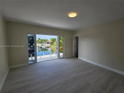 834 Raymond Street Miami Beach FL 33141