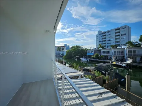 834 Raymond Street Miami Beach FL 33141