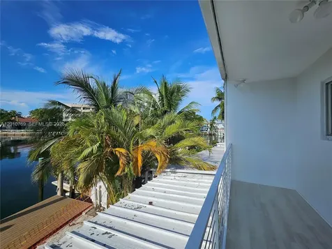 834 Raymond Street Miami Beach FL 33141