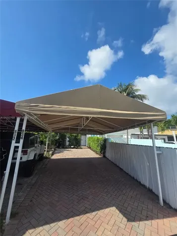 834 Raymond Street Miami Beach FL 33141