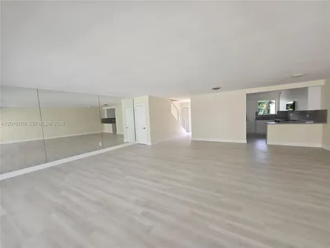 834 Raymond Street Miami Beach FL 33141