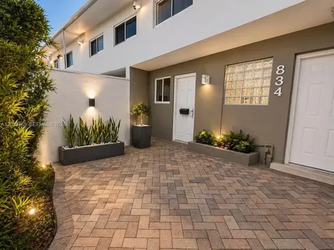834 Raymond Street Miami Beach FL 33141