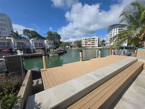834 Raymond Street Miami Beach FL 33141