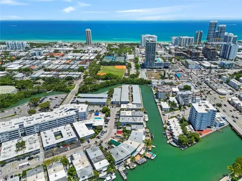 834 Raymond Street Miami Beach FL 33141
