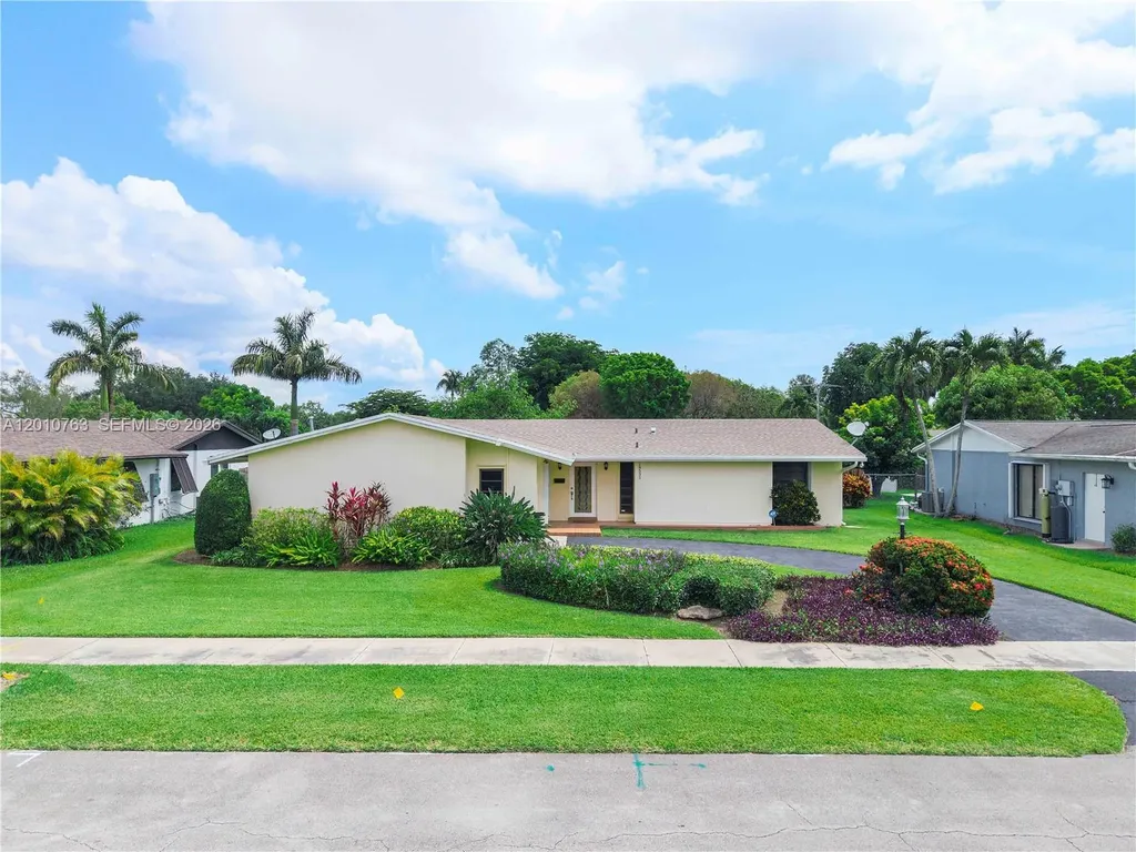 18535 SW 90th Court Cutler Bay FL 33157