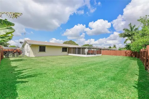 18535 SW 90th Court Cutler Bay FL 33157