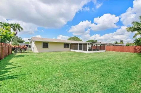 18535 SW 90th Court Cutler Bay FL 33157