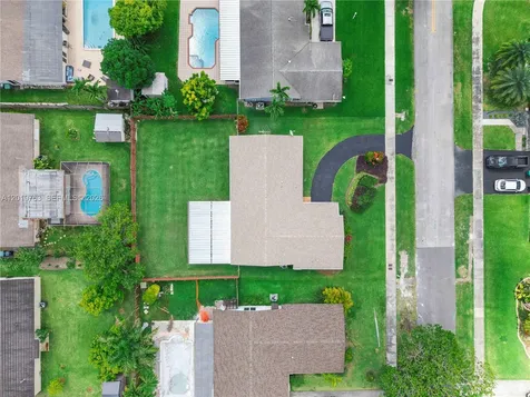 18535 SW 90th Court Cutler Bay FL 33157