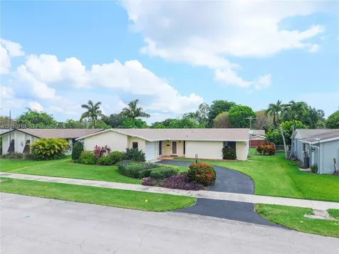 18535 SW 90th Court Cutler Bay FL 33157