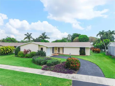 18535 SW 90th Court Cutler Bay FL 33157