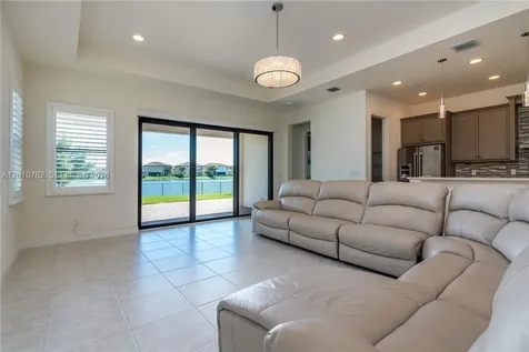 11170 NW 82nd Place Parkland FL 33076
