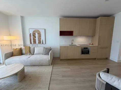 90 NE 32 Miami FL 33137
