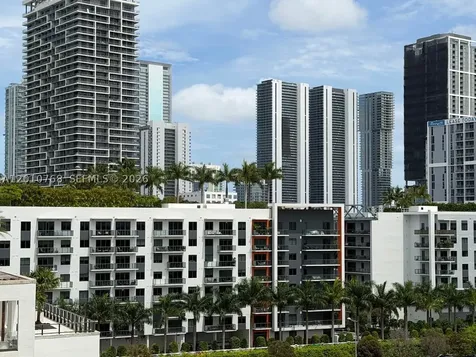 90 NE 32 Miami FL 33137