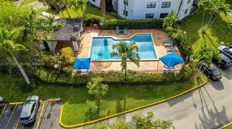9431 Fontainebleau Boulevard Miami FL 33172