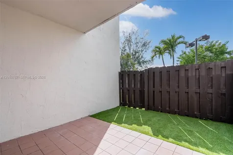9431 Fontainebleau Boulevard Miami FL 33172