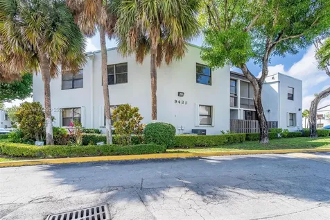 9431 Fontainebleau Boulevard Miami FL 33172