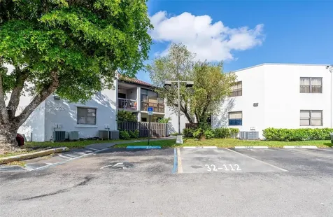 9431 Fontainebleau Boulevard Miami FL 33172