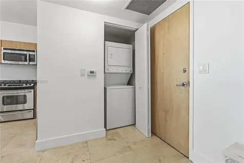 350 S Miami Avenue Miami FL 33130