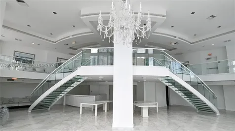 350 S Miami Avenue Miami FL 33130