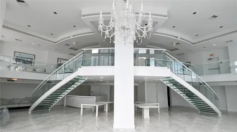 350 S Miami Avenue Miami FL 33130